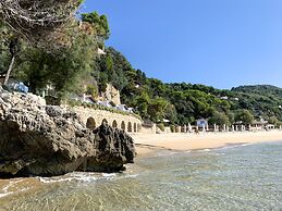 Aeneas' Landing Resort