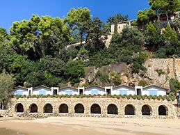 Aeneas' Landing Resort