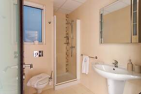 Harbour Views Gozitan Villa + Shared Pool