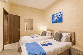 Ta'Siku Gozitan villa + Pool & hot tub