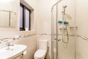 Ta'Siku Gozitan villa + Pool & hot tub