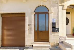 Ta'Siku Gozitan villa + Pool & hot tub