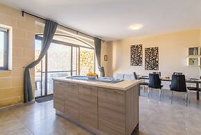 Ta'Siku Gozitan villa + Pool & hot tub