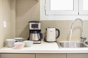 Supreme Suite with balcony by Cloudkeys