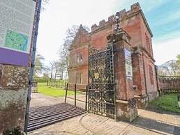 South Lodge