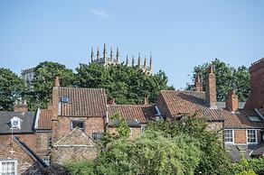 The Quadrant The Carillon Suite