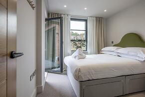 The Quadrant The Carillon Suite