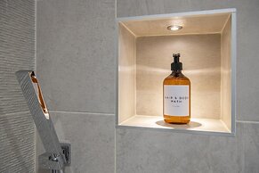 The Quadrant The Carillon Suite