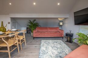 The Quadrant The Carillon Suite