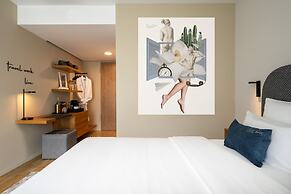 June Six Berlin City West