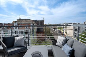 June Six Berlin City West