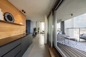 June Six Berlin City West