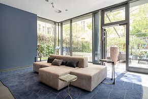 June Six Berlin City West