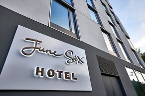 June Six Berlin City West