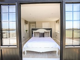 The Avilion Boathouse