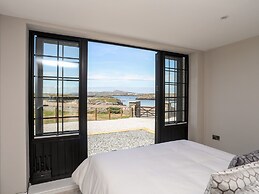 The Avilion Boathouse