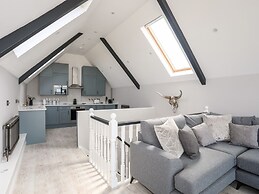 The Avilion Boathouse