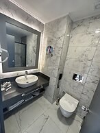 Side Golden Rock Hotel 16+ Adults Only