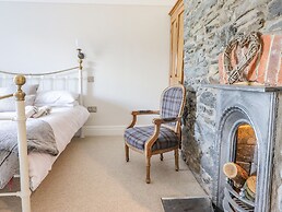 Glan Yr Afon