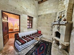 Lavinia Cappadocia