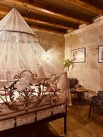 Lavinia Cappadocia