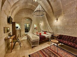 Lavinia Cappadocia