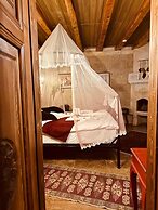 Lavinia Cappadocia
