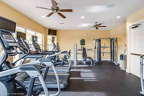 Spacious and Modern Townhome! Close to Attractions and Conventions Cen