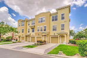 Spacious and Modern Townhome! Close to Attractions and Conventions Cen