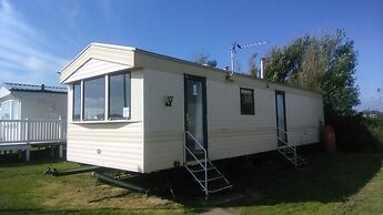 River Views Dog Friendly Caravan 3 Bedrooms