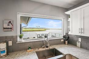 3 Bedroom House With Ocean and Fairway Views