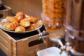 Hotel Soleil Ha Long, Trademark Collection by Wyndham