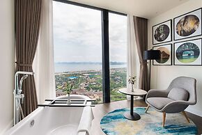 Hotel Soleil Ha Long, Trademark Collection by Wyndham