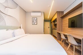 Charlie Domy Paraiso