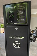 Ash View Place 4 -heathrow - Thorpe Park - Free Parking