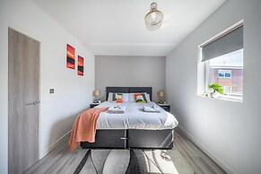 Ash View Place 4 -heathrow - Thorpe Park - Free Parking