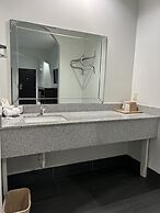 Regency Inn and Suites