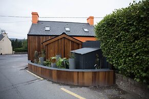 Charming 2-bed House in West Cork Cupid's Cottage