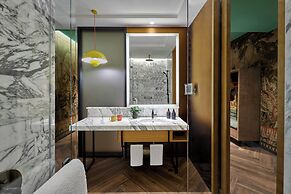 25hours Hotel Jakarta The Oddbird