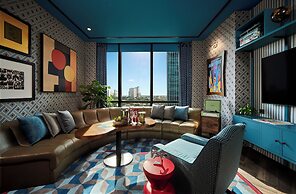 25hours Hotel Jakarta The Oddbird