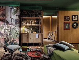 25hours Hotel Jakarta The Oddbird