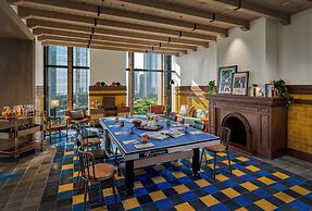 25hours Hotel Jakarta The Oddbird