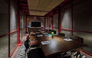 25hours Hotel Jakarta The Oddbird