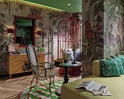 25hours Hotel Jakarta The Oddbird