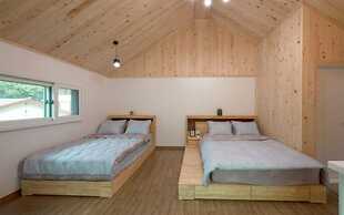 Chuncheon Buzz Glamping Pension