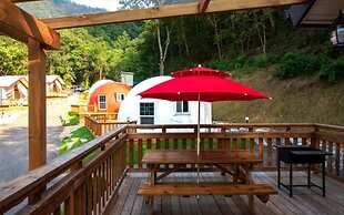 Chuncheon Buzz Glamping Pension