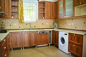 Kemer Monnaroza Villa