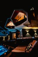 Tree of Life Eila Art Hotel