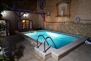 Gozitan Farmhouse with Pool - PP 1