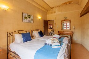 Gozitan Farmhouse Pool & Jacuzzi - PP 2